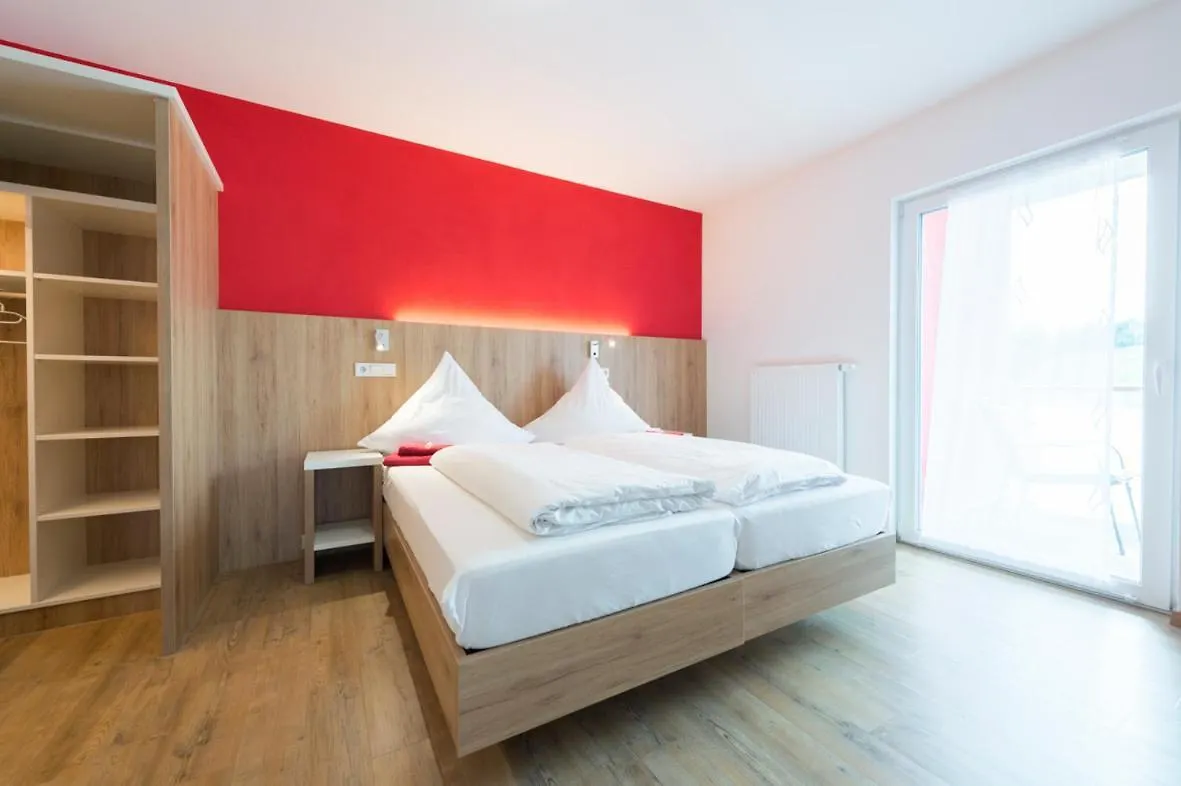 Hofmann'S Apartements & Ferienwohnungen Обердакштеттен