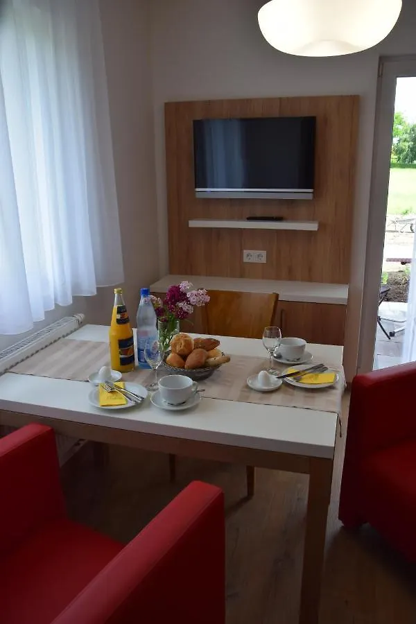 Hofmann'S Apartements & Ferienwohnungen Обердакштеттен